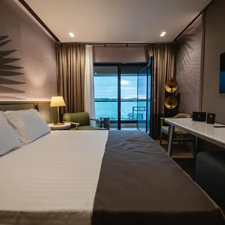 Belinda Adults Only 4*